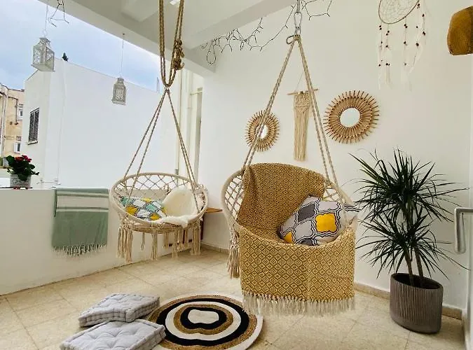 Boho-chic One Bedroom Flat In アパート